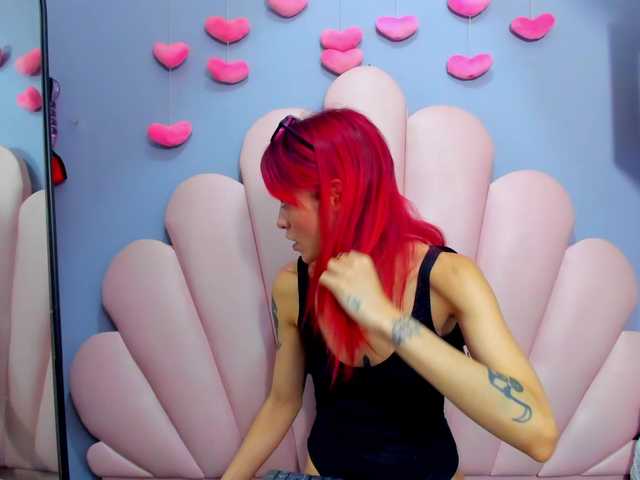 LucyMiller's BongaCams show and profile