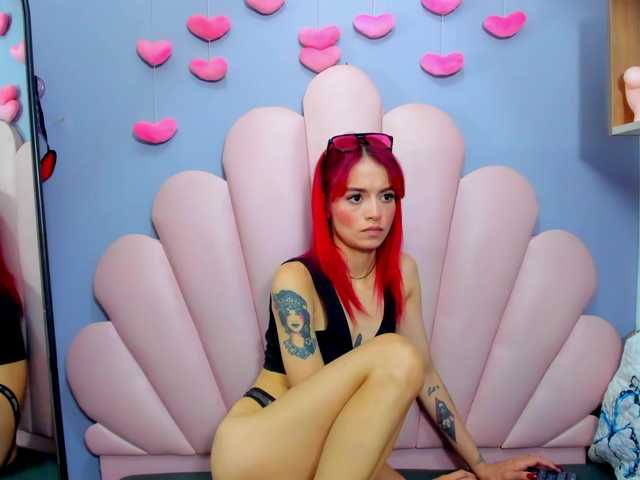 LucyMiller's BongaCams show and profile