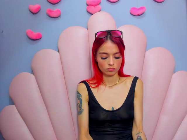 LucyMiller's BongaCams show and profile