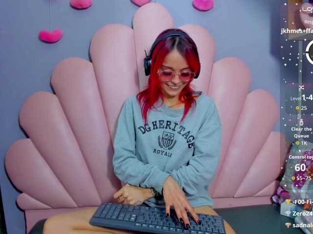 LucyMiller's BongaCams show and profile