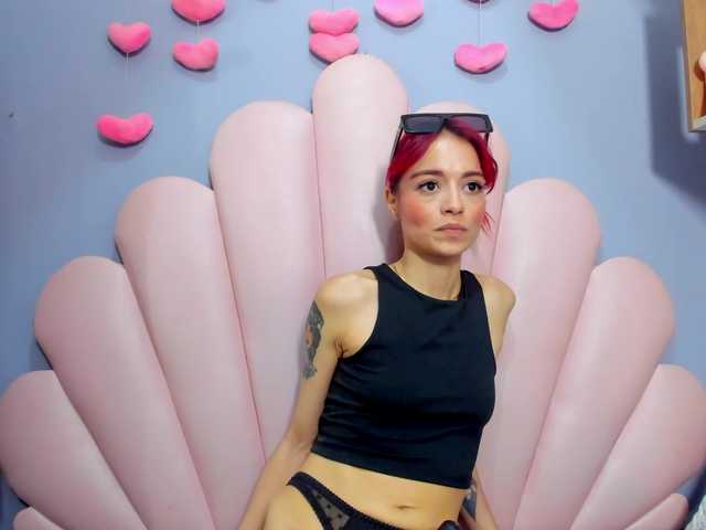 LucyMiller's BongaCams show and profile