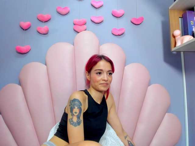 LucyMiller's BongaCams show and profile