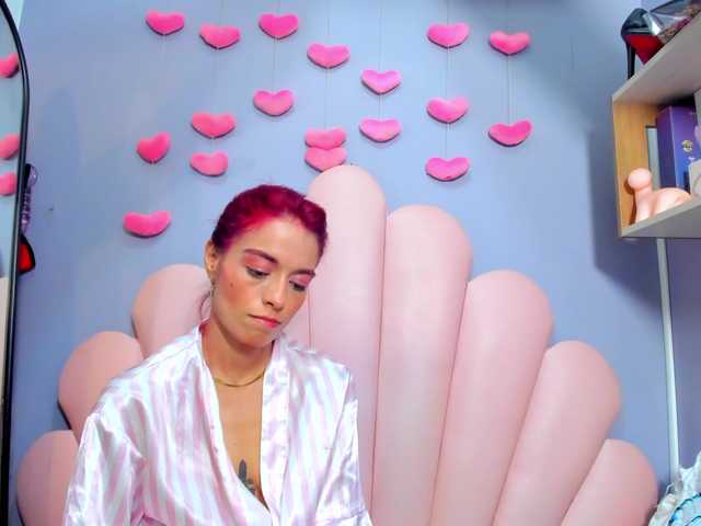 LucyMiller's BongaCams show and profile