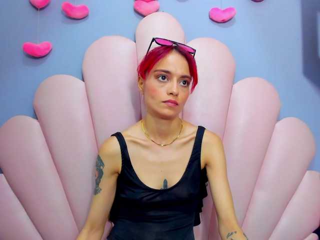 LucyMiller's BongaCams show and profile