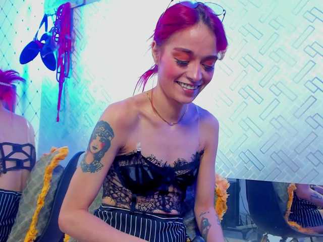 LucyMiller's BongaCams show and profile