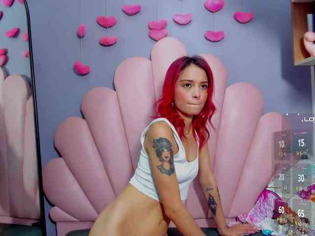LUCY_MILLER webcam