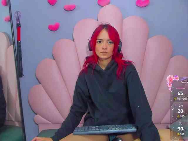 LUCY_MILLER webcam