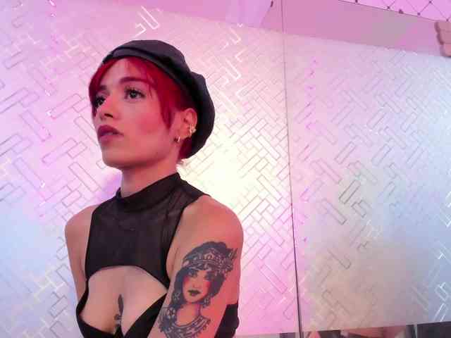 LUCY_MILLER webcam