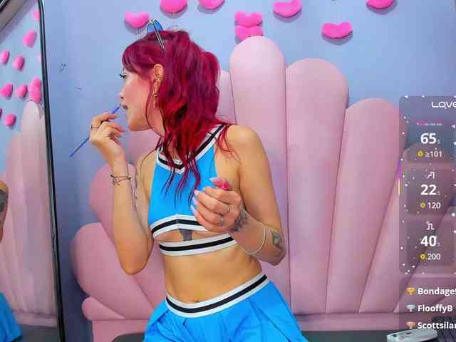 LUCY_MILLER webcam