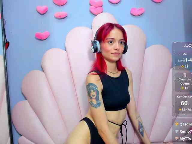 LUCY_MILLER webcam