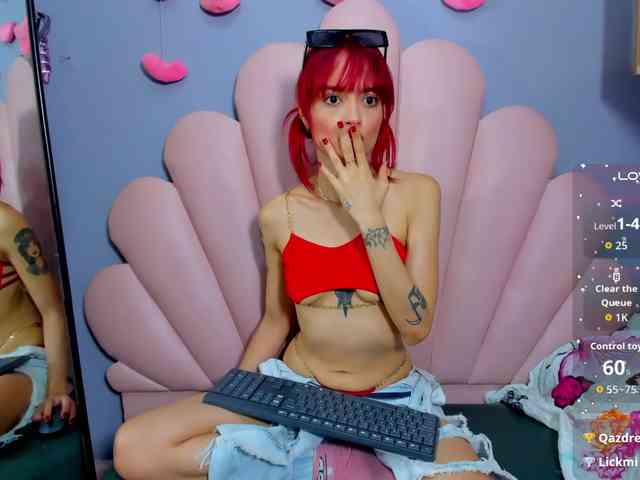 LUCY_MILLER webcam