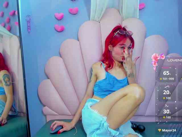 LUCY_MILLER webcam