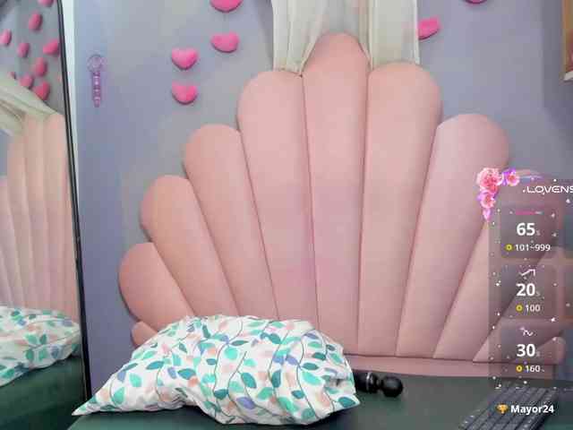 LUCY_MILLER webcam