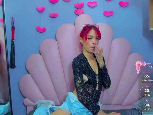 LUCY_MILLER webcam