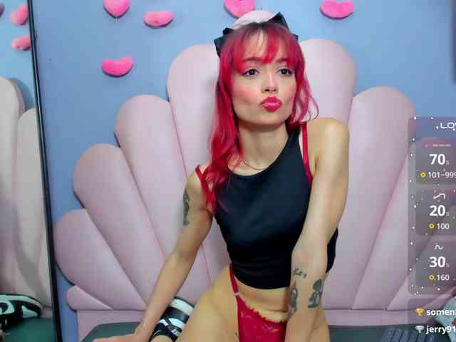 LUCY_MILLER webcam