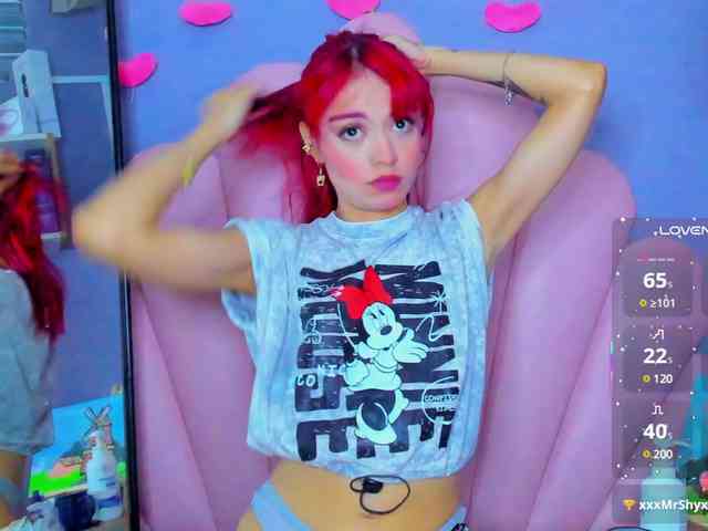 LUCY_MILLER webcam