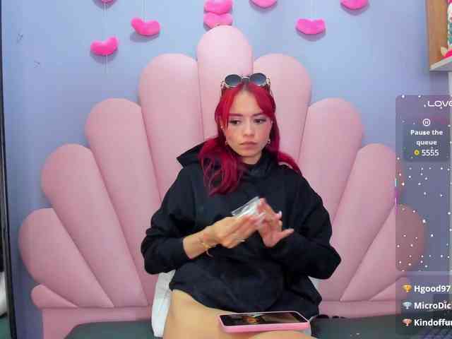 LUCY_MILLER webcam