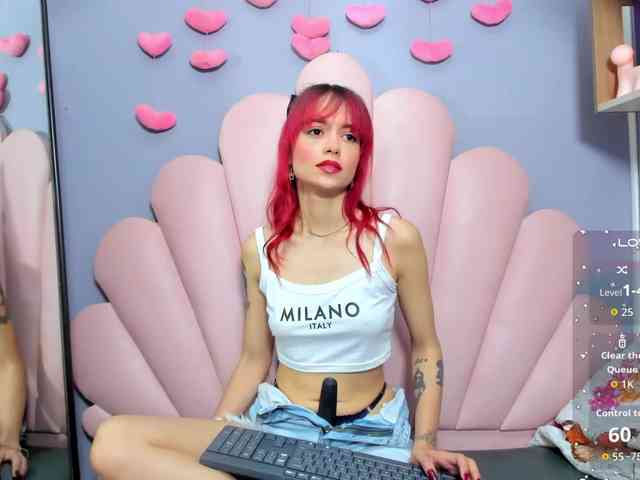 LUCY_MILLER webcam