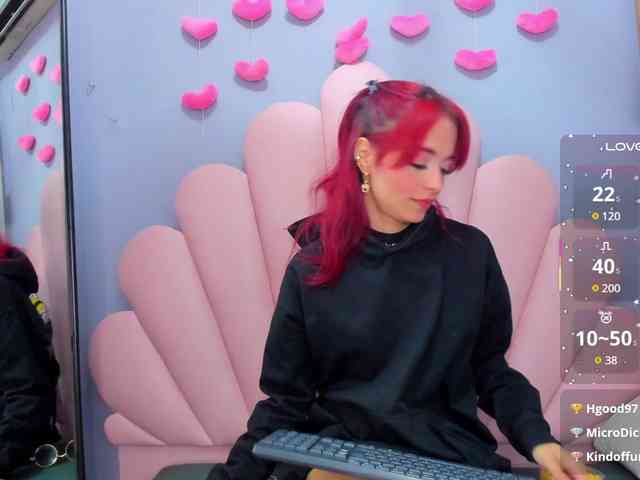 LUCY_MILLER webcam