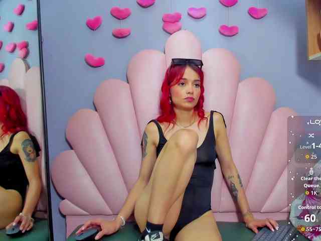 LUCY_MILLER webcam