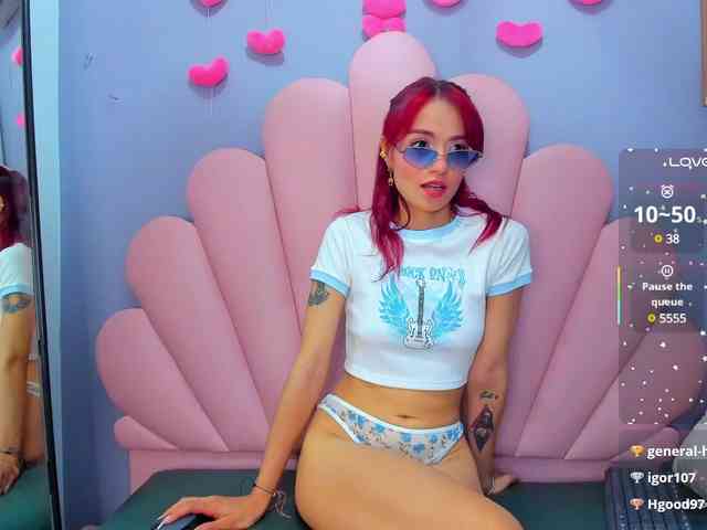 LUCY_MILLER webcam