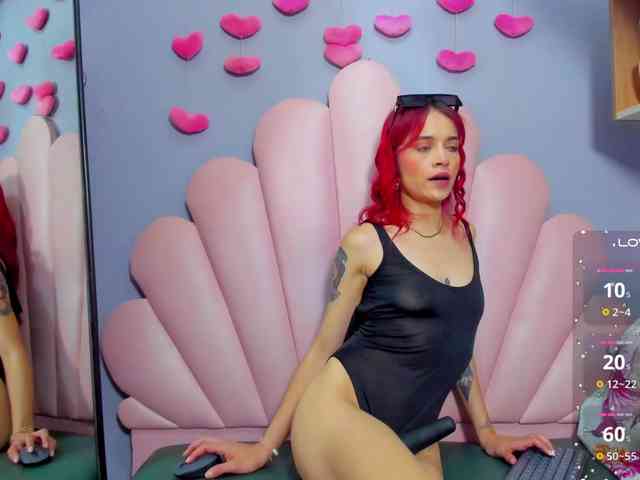 LUCY_MILLER webcam