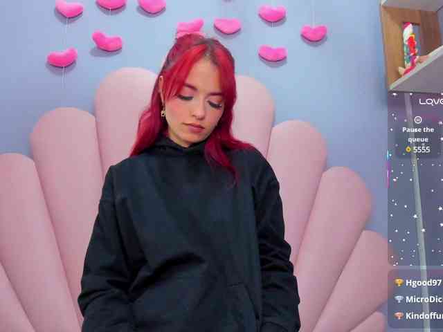 LUCY_MILLER webcam