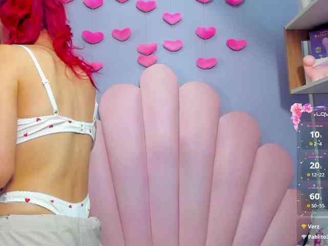 LUCY_MILLER webcam