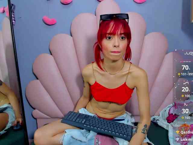 LUCY_MILLER webcam