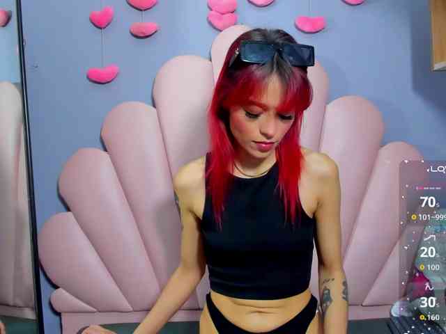 LUCY_MILLER webcam