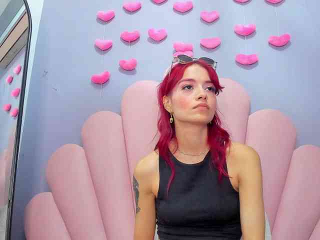 LUCY_MILLER webcam
