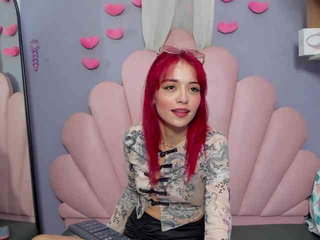 LUCY_MILLER webcam