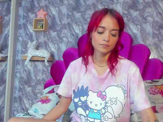 LUCY_MILLER webcam