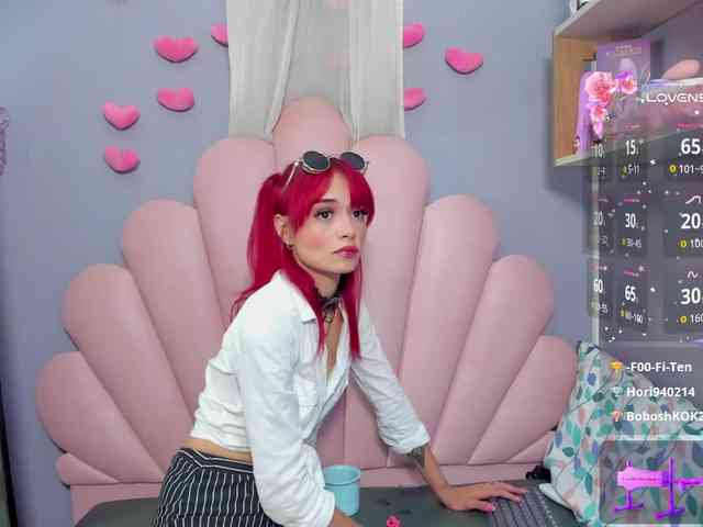 LUCY_MILLER webcam