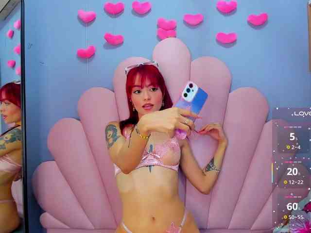 LUCY_MILLER webcam