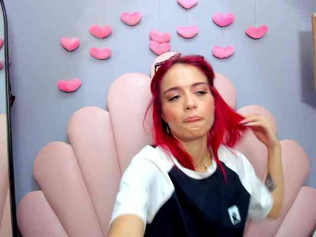 LUCY_MILLER webcam