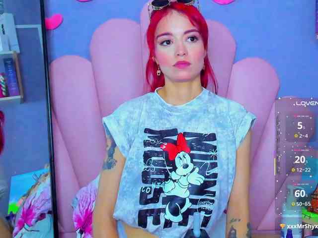 LUCY_MILLER webcam