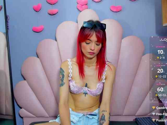 LUCY_MILLER webcam