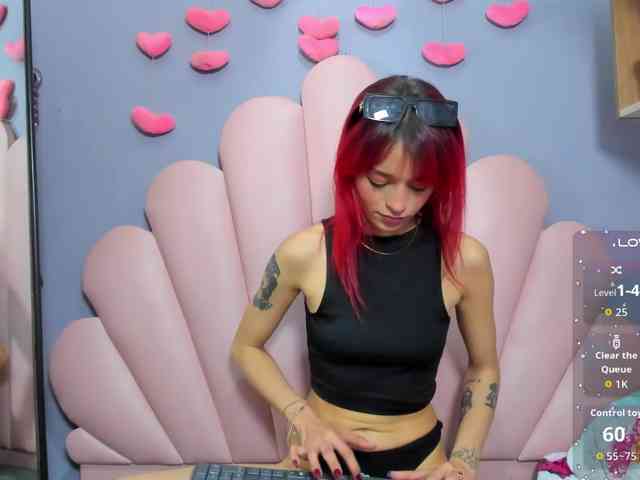 LUCY_MILLER webcam