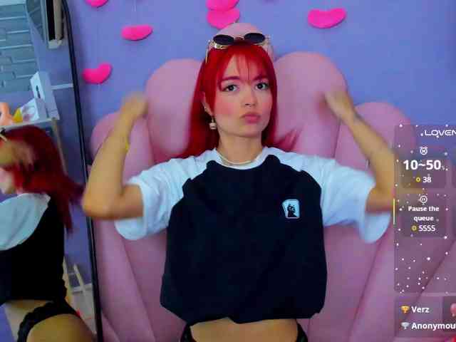 LUCY_MILLER webcam