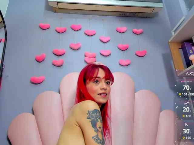 LUCY_MILLER webcam