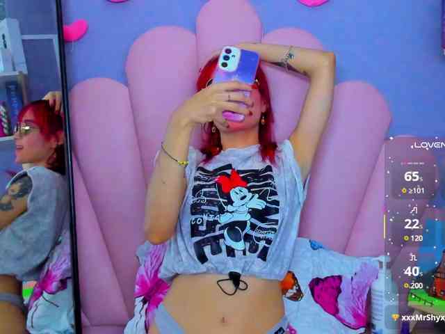 LUCY_MILLER webcam