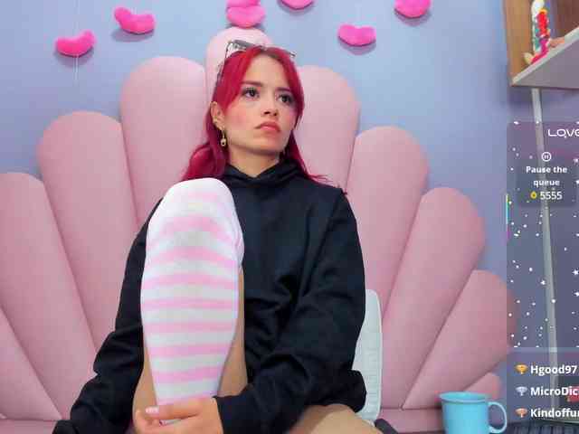 LUCY_MILLER webcam