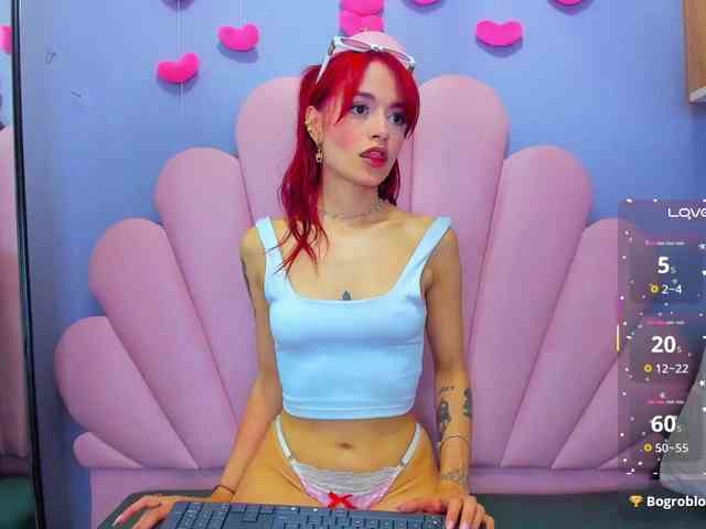 LUCY_MILLER webcam