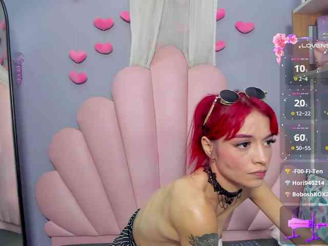 LUCY_MILLER webcam