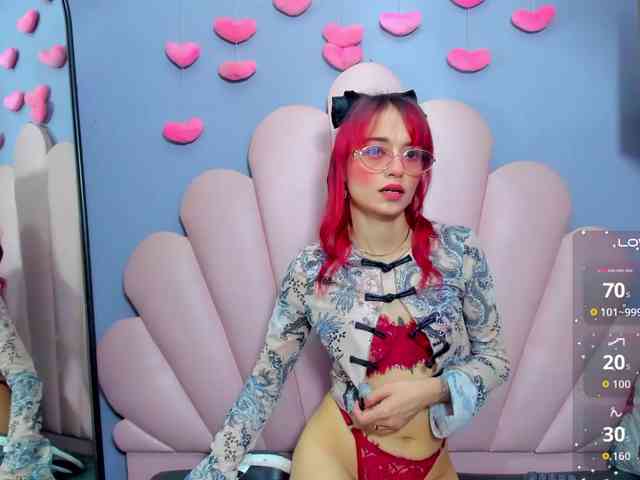 LUCY_MILLER webcam