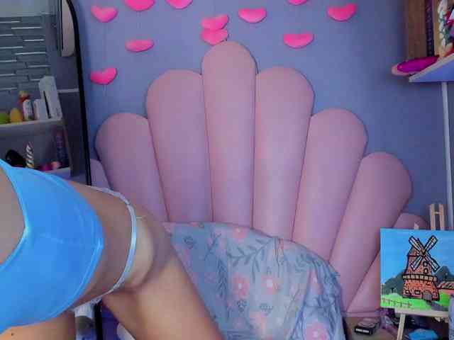 LUCY_MILLER webcam