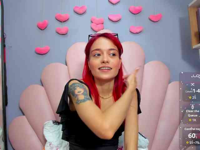 LUCY_MILLER webcam