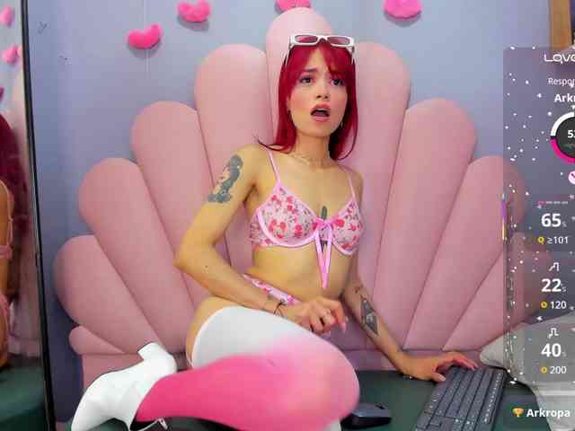 LUCY_MILLER webcam