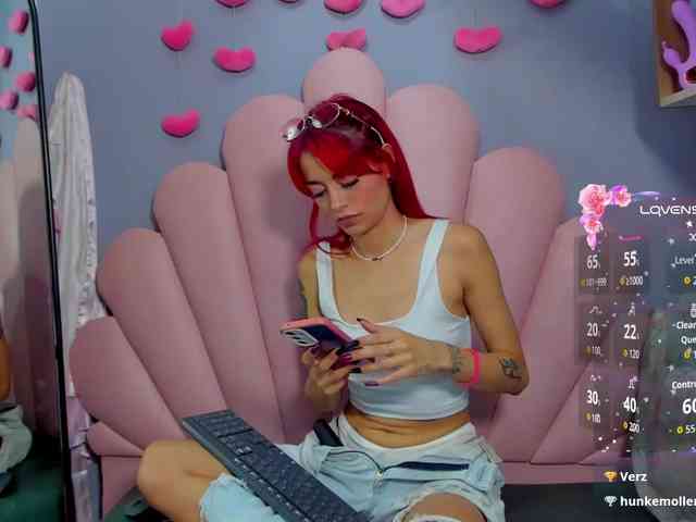 LUCY_MILLER webcam